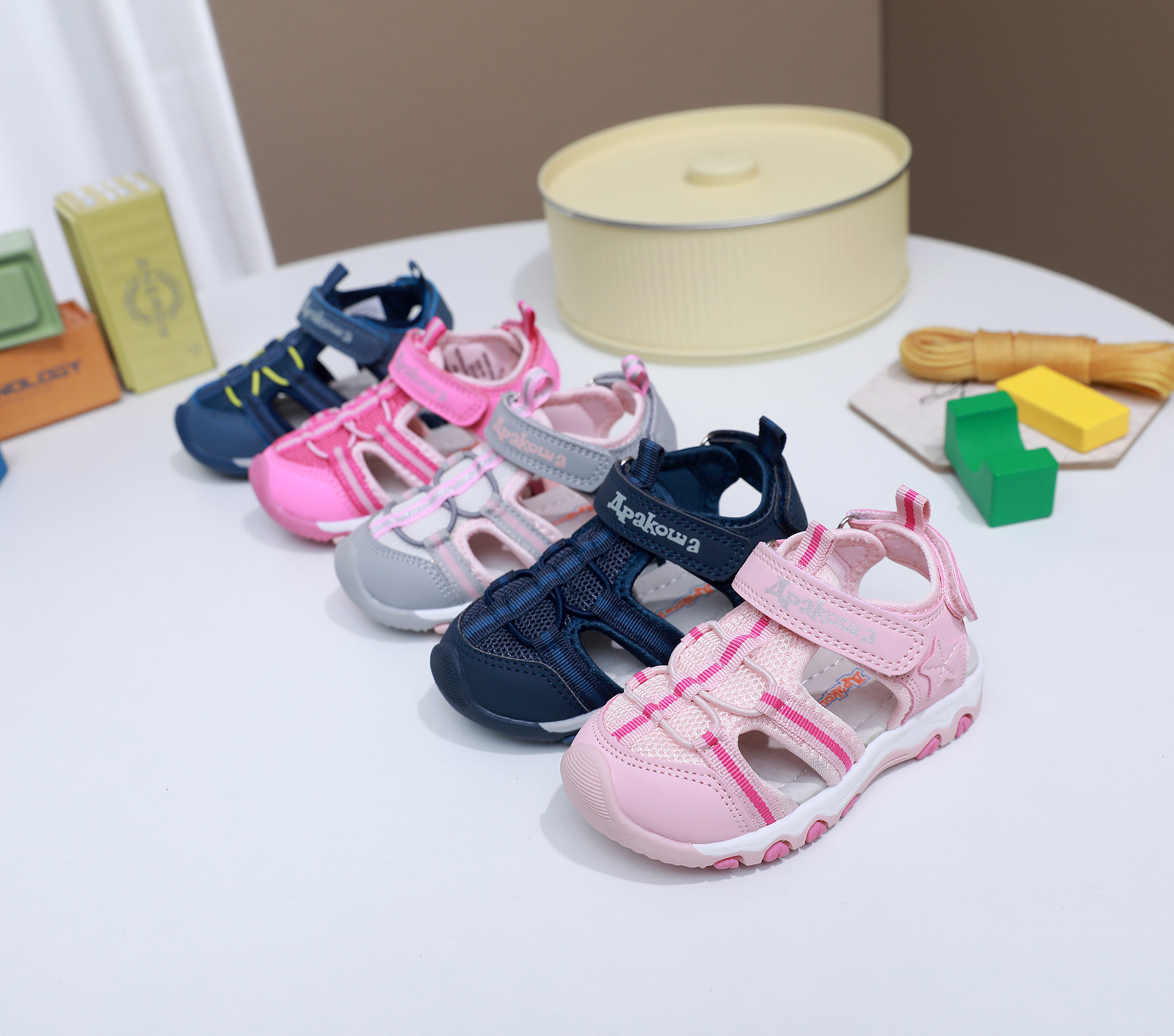 New Summer Children's Closed-T – обзор и цена Sport Loop Velcro