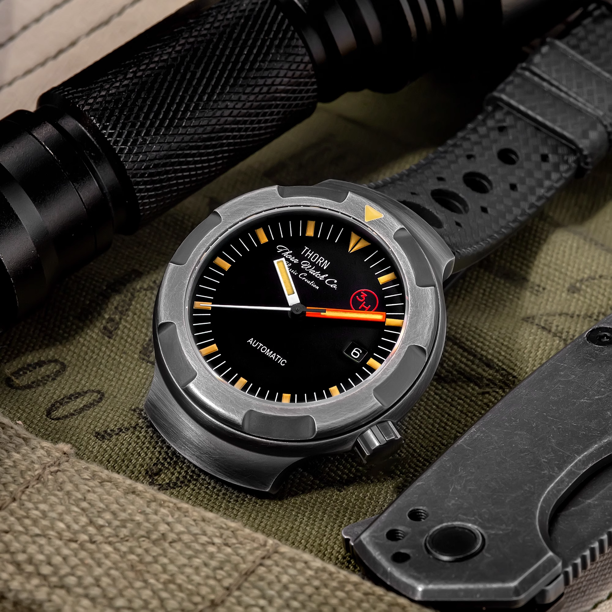 Thorn 42mm Men's Retro Titaniu – обзор и цена Rubber Strap Diver